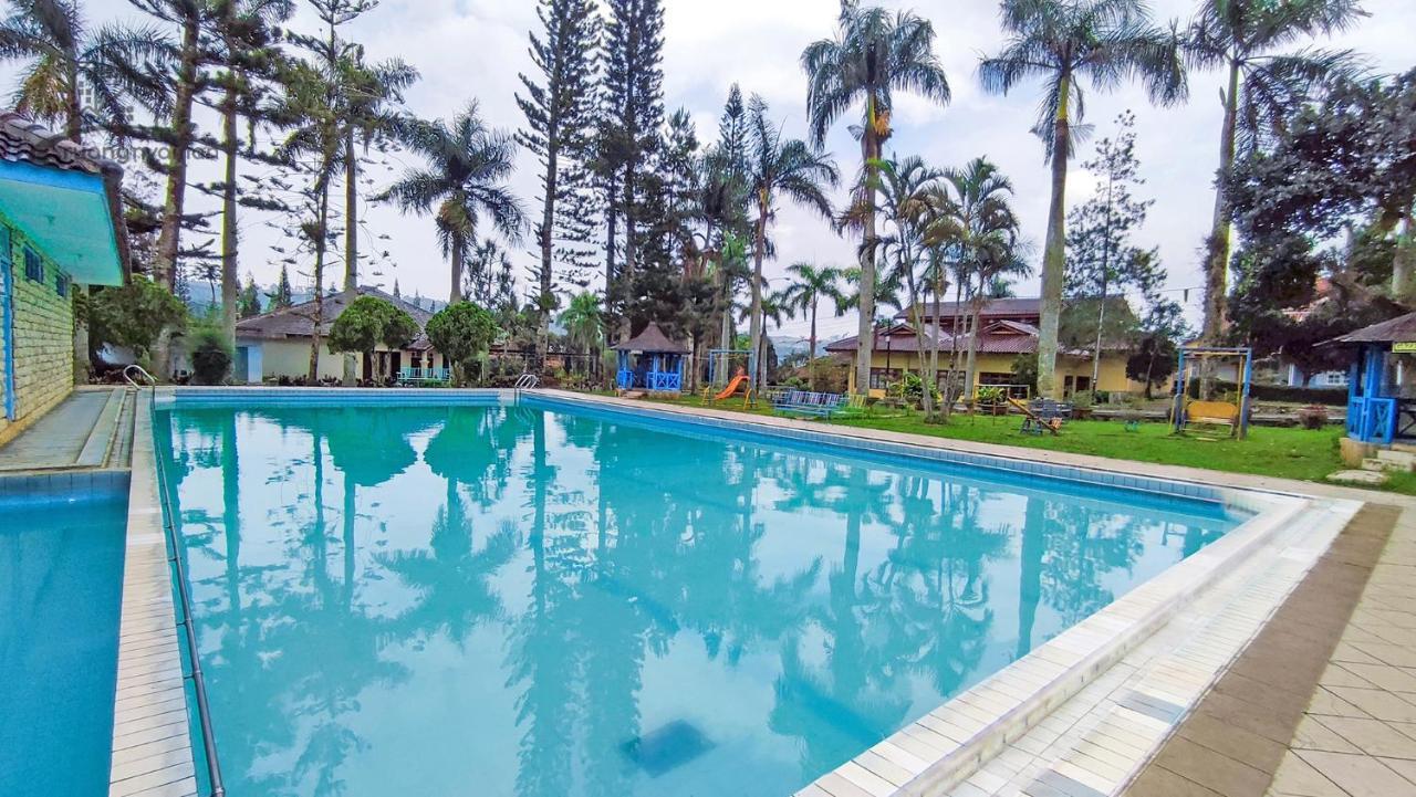 Sukanagalih Resort By Ruang Nyaman Cimacan 外观 照片